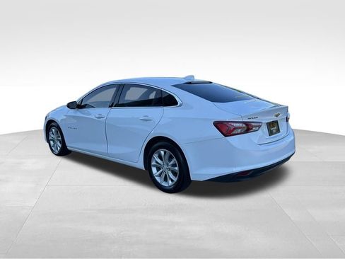Used 2021 Chevrolet Malibu LT FWD image 3