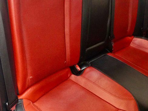 Used 2015 Dodge Charger SXT w/ Plus Group image 8