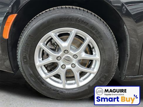 Used 2022 Chrysler Pacifica Touring-L image 28