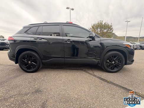 Used 2024 Toyota Corolla Cross AWD Hybrid image 10