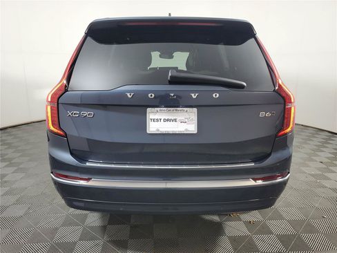 Certified 2026 Volvo XC90 B6 Plus AWD/4WD image 3