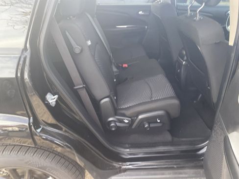 Used 2020 Dodge Journey SE w/ SE Popular Equipment Group image 21