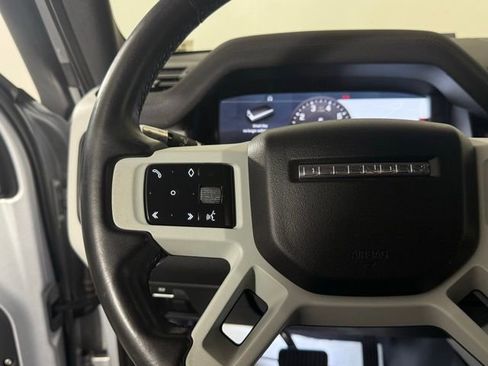 Used 2020 Land Rover Defender 110 First Edition image 40