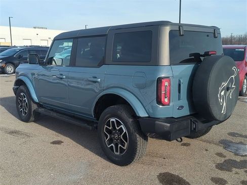 Used 2022 Ford Bronco Outer Banks image 5