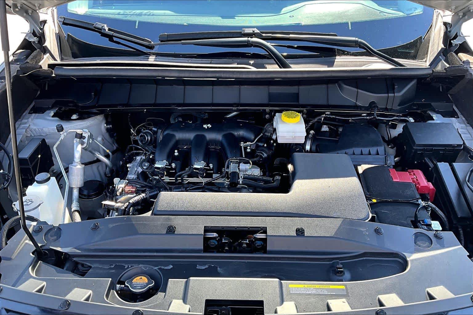 Used 2023 Nissan Pathfinder S AWD/4WD image 32