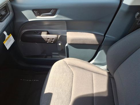 Used 2025 Ford Maverick XL FWD image 34