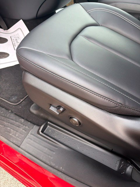 New 2026 Chrysler Pacifica Select FWD image 11