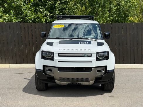 Certified 2022 Land Rover Defender 90 X-Dynamic SE AWD/4WD image 9