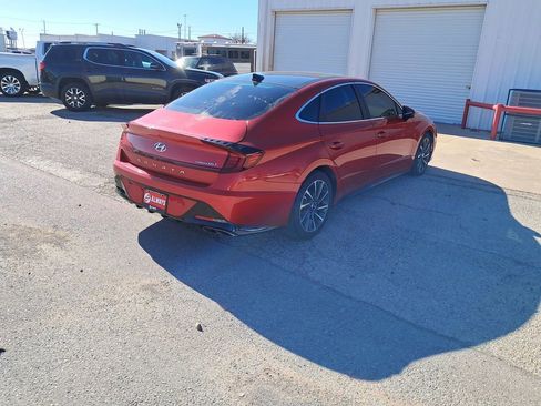 Used 2021 Hyundai Sonata Limited image 8
