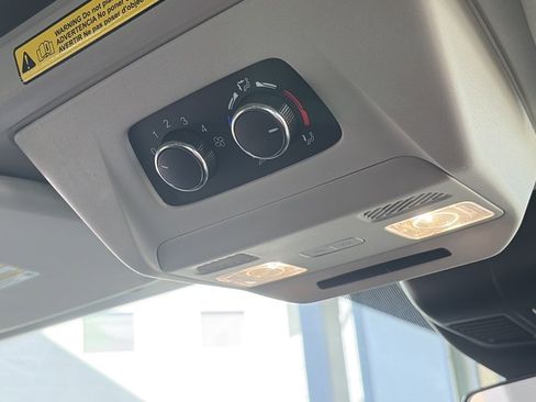 Used 2025 Ford Transit 350 XLT image 31