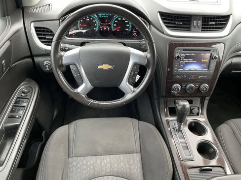 Used 2015 Chevrolet Traverse LT FWD image 11