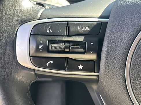 Certified 2025 Kia Sportage SX image 30