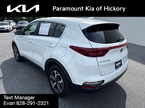 Used 2020 Kia Sportage LX AWD/4WD image 5