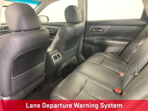 Used 2015 Nissan Altima 2.5 SL w/ Technology Package FWD image 14