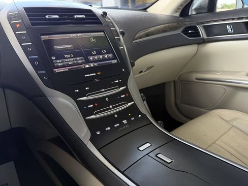 Used 2015 Lincoln MKZ Hybrid w/ Equipment Group 202A Reserve FWD image 17