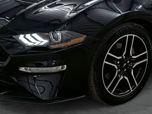 Used 2020 Ford Mustang Premium image 7