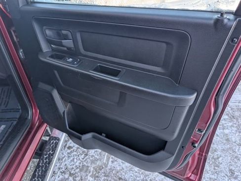 Used 2017 RAM 1500 Express image 29