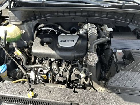 Used 2018 Hyundai Tucson Limited image 17