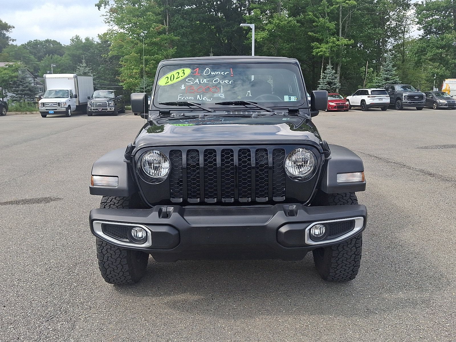 Used 2023 Jeep Gladiator Sport AWD/4WD image 2