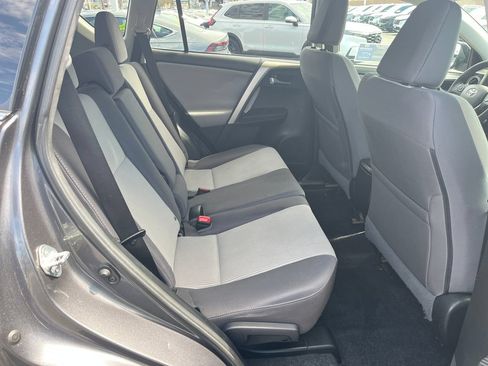 Used 2015 Toyota RAV4 XLE FWD image 42