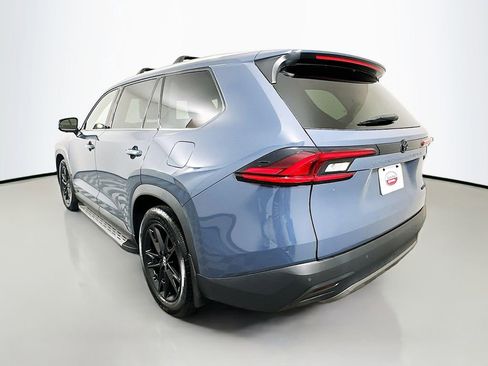 Used 2025 Toyota Grand Highlander Limited image 7