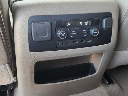 Used 2019 Chevrolet Tahoe LT AWD/4WD image 27