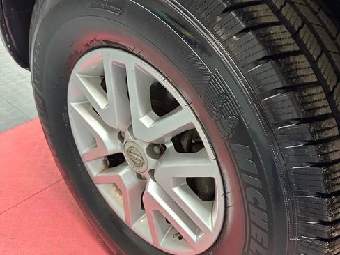 Used 2018 Nissan Frontier SV RWD image 40