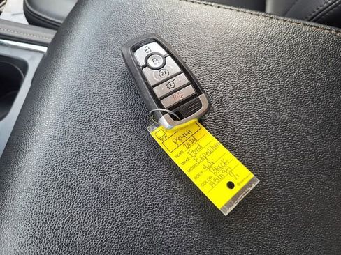 Used 2024 Ford Expedition Max XLT RWD image 24