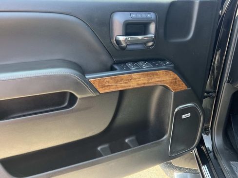 Used 2018 Chevrolet Silverado 2500 High Country w/ Duramax Plus Package AWD/4WD image 13