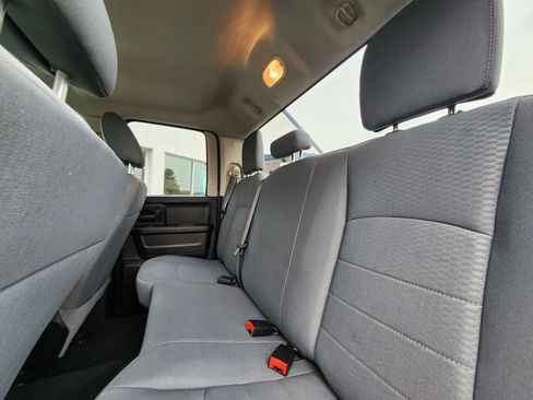 Used 2019 RAM 1500 Express w/ Express Value Package AWD/4WD image 37