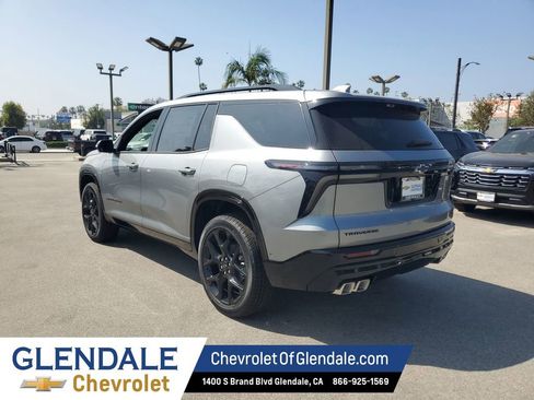 New 2026 Chevrolet Traverse RS w/ LPO, Floor Liner Package FWD image 14