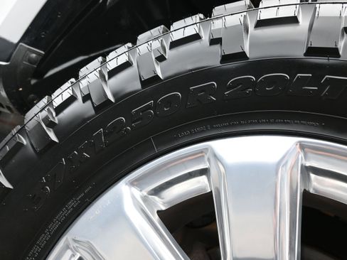 Used 2018 Ford F250 Platinum w/ Platinum Ultimate Package AWD/4WD image 40