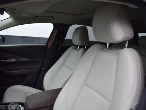 Certified 2025 MAZDA CX-30 2.5 Turbo w/ Premium Plus Pkg image 12