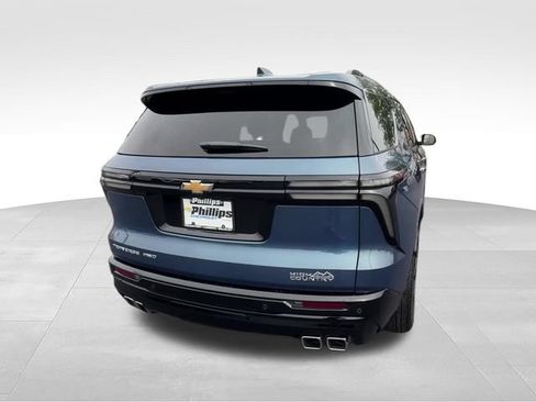 Certified 2026 Chevrolet Traverse High Country w/ LPO, Floor Liner Package AWD/4WD image 6