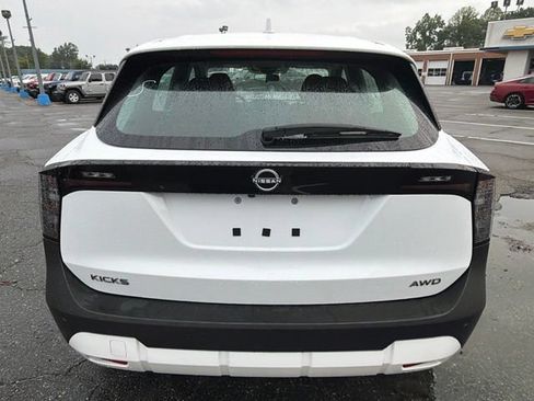 Used 2025 Nissan Kicks S AWD/4WD image 4