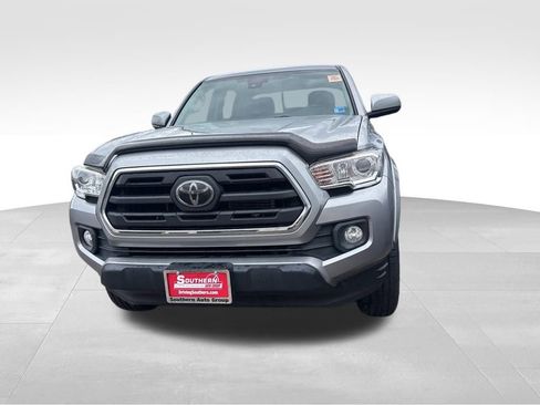 Used 2019 Toyota Tacoma SR5 image 2