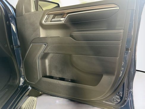 Used 2023 Chevrolet Silverado 1500 RST AWD/4WD image 31