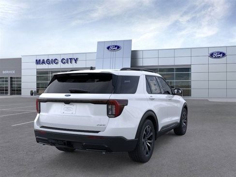 New 2026 Ford Explorer ST-Line image 8