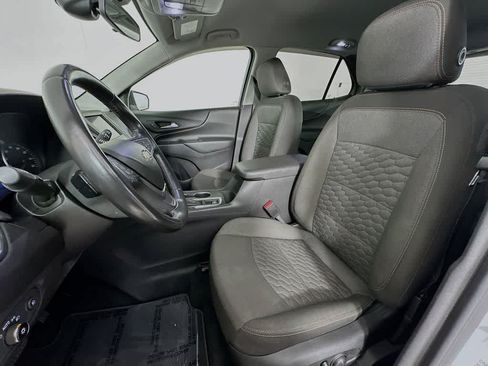 Used 2020 Chevrolet Equinox LT w/ Driver Convenience Package FWD image 12
