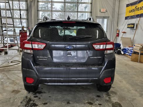 Used 2018 Subaru Crosstrek 2.0i Premium w/ Eyesight System image 4