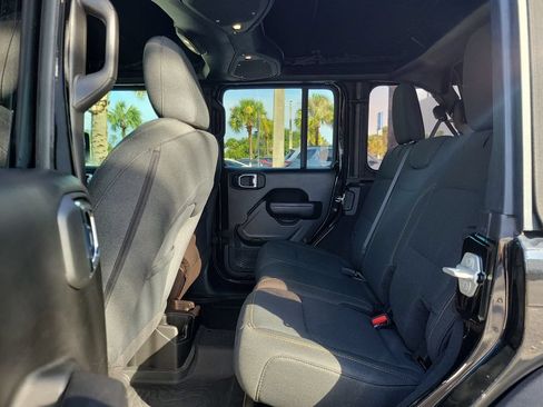Used 2024 Jeep Wrangler Unlimited Sport AWD/4WD image 14