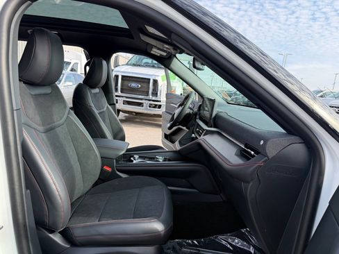 New 2026 Ford Explorer ST AWD/4WD image 18