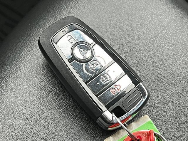 Used 2023 Lincoln Aviator AWD w/ Premium Package image 32