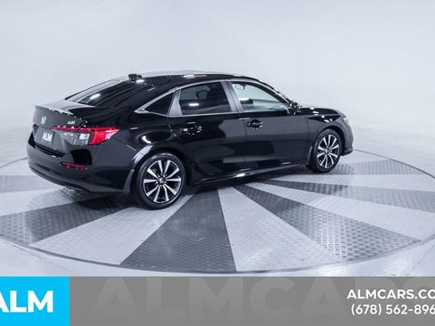 Used 2024 Honda Civic EX image 9