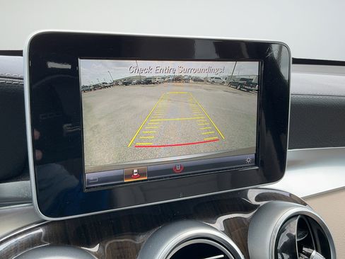 Used 2019 Mercedes-Benz GLC 300 image 12