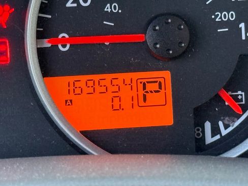 Used 2019 Nissan Frontier SL image 32