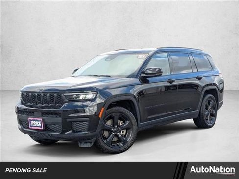 Used 2021 Jeep Grand Cherokee L Laredo image 1