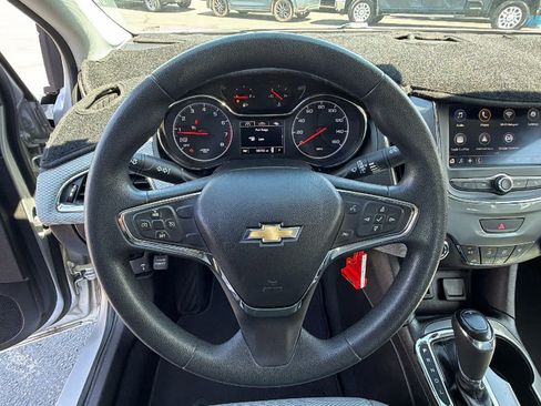 Used 2019 Chevrolet Cruze LS w/ LS Fleet Convenience Package FWD image 18