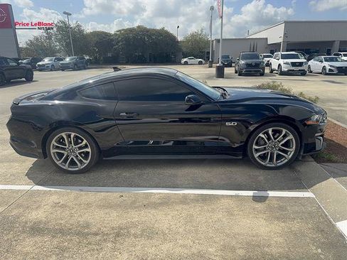 Used 2023 Ford Mustang GT Premium w/ Equipment Group 401A RWD image 5