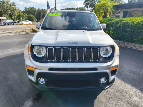 Used 2019 Jeep Renegade Latitude w/ Popular Equipment Group image 2